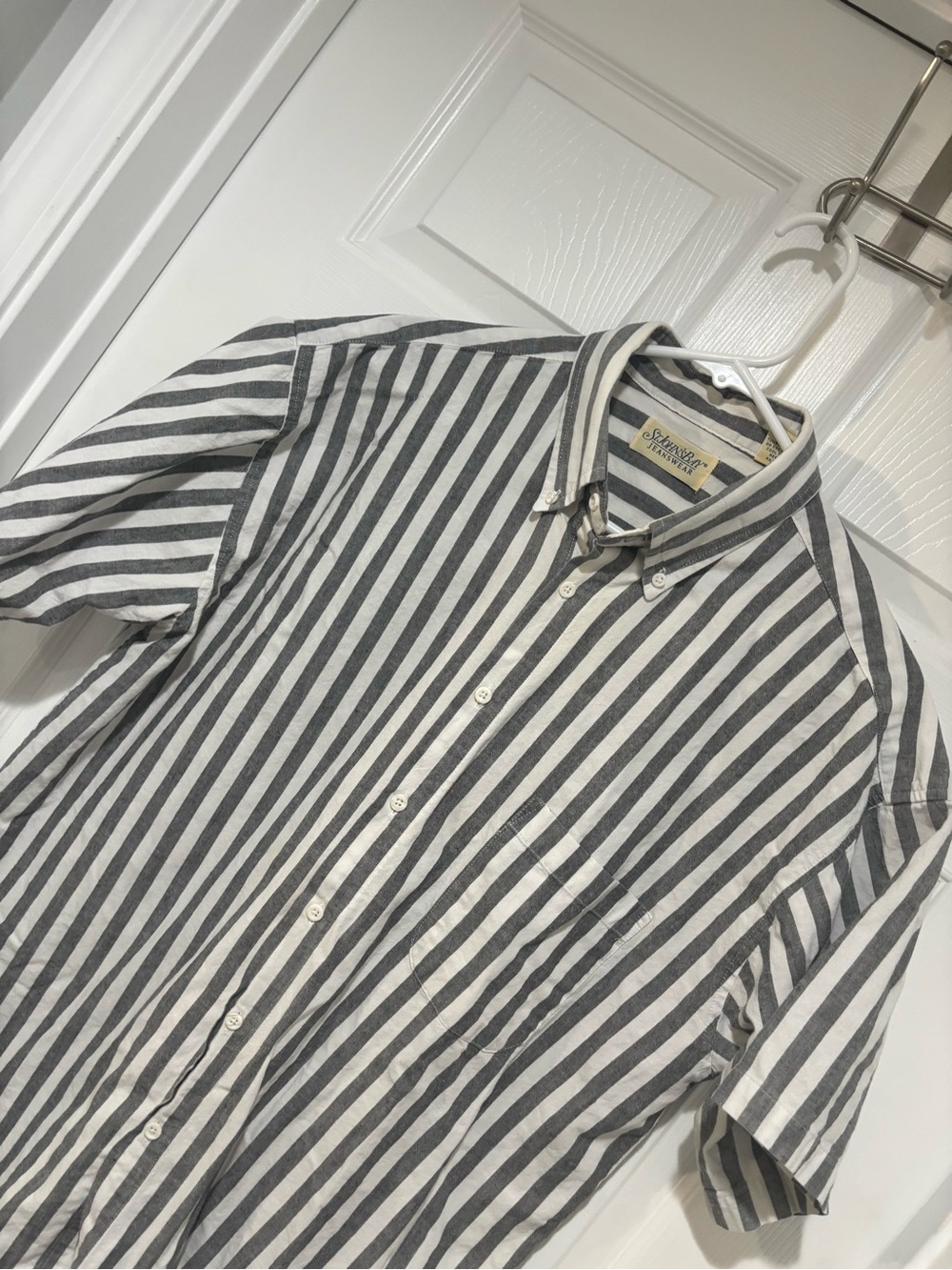 ST. JOHN’S BAY Vintage 100% Cotton Short-Sleeve Button-Down Striped Shirt